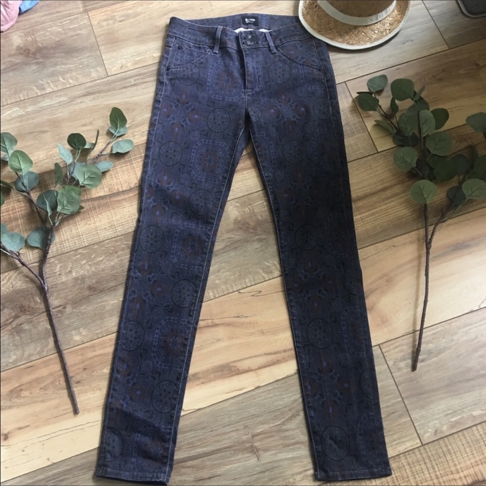 Hudson | Printed Nico Mid-Rise Super Skinnies P257